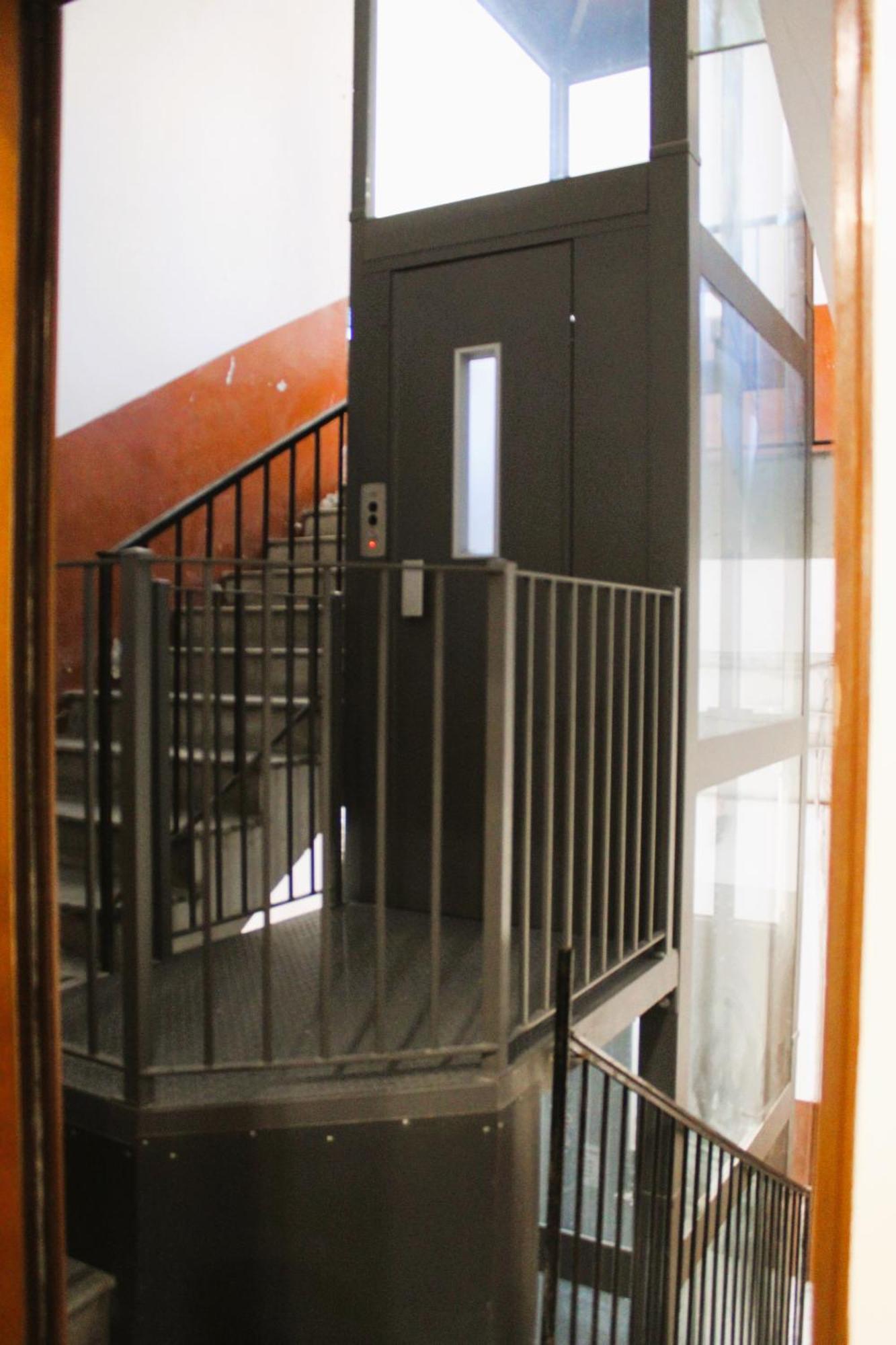 Blackwoody Contemporary Rooms - Napoli Centro Storico Exterior foto